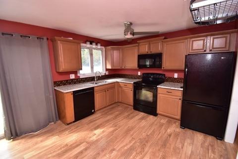41 Peloquin Dr, Easthampton, MA 01027 photo 9