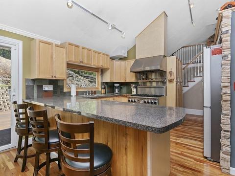 100 Risley Rd, Chestnut Hill, MA 02467 photo 12