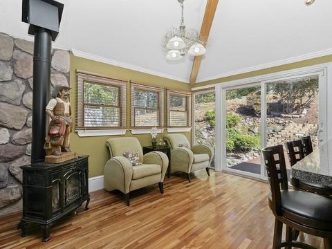 100 Risley Rd, Chestnut Hill, MA 02467 photo 10