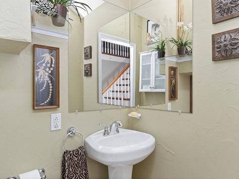 100 Risley Rd, Chestnut Hill, MA 02467 photo 14