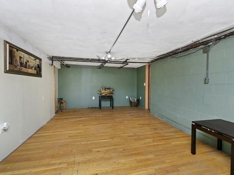 100 Risley Rd, Chestnut Hill, MA 02467 photo 24