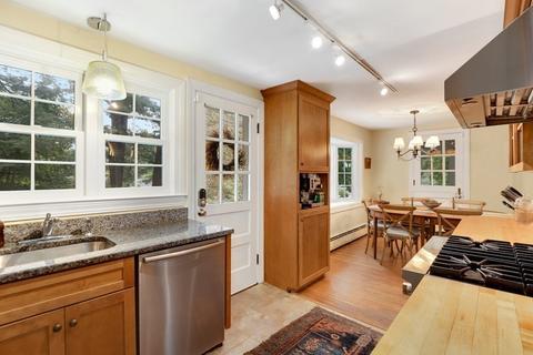 256 School St, Acton, MA 01720 photo 9