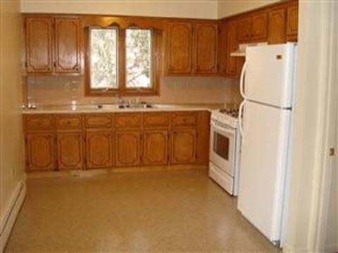 290 Almond St, Fall River, MA 02721 photo 4