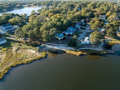 39 Marine Ave, Wareham, MA 02576 photo 1