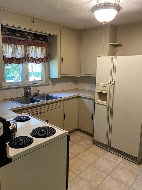 20 Maybrook Rd, Springfield, MA 01129 photo 7
