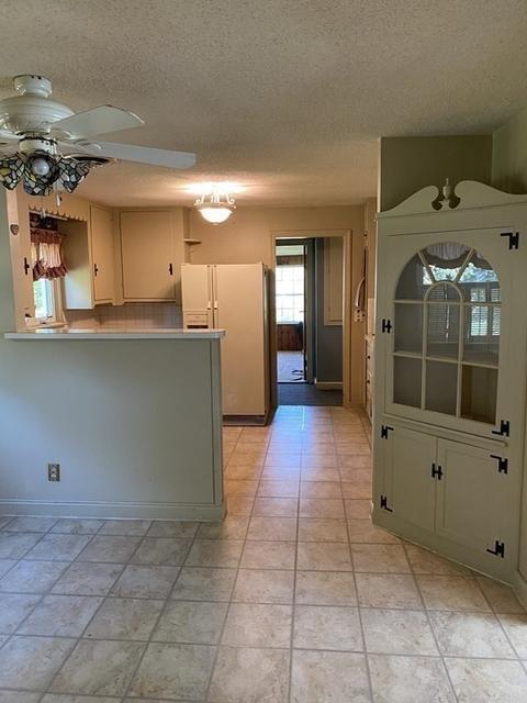 20 Maybrook Rd, Springfield, MA 01129 photo 9