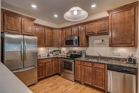 36 Augustus Ct #1012, Reading, MA 01867 photo 1