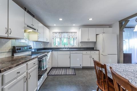 5 Barbara Rd, Raynham, MA 02767 photo 6
