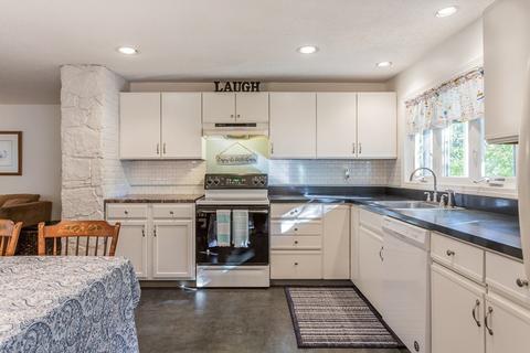 5 Barbara Rd, Raynham, MA 02767 photo 7
