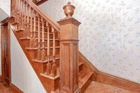 1 Proctor St, Worcester, MA 01606 photo 9
