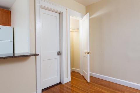 8 Walnut St #33, Everett, MA 02149 photo 11