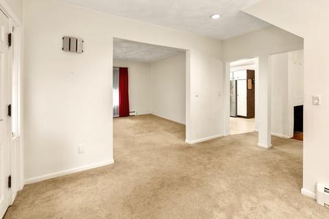 17 Maple St, Braintree, MA 02184 photo 4