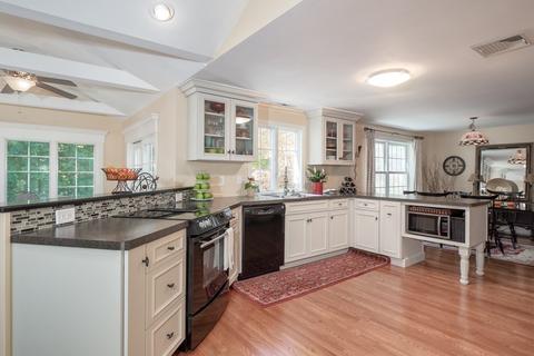 21 Regent Dr, Danvers, MA 01923 photo 11