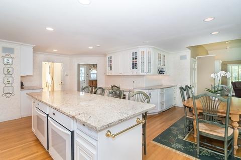 11 Mountview Rd, Wellesley, MA 02481 photo 7