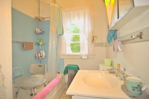 97 Francis St, Springfield, MA 01104 photo 6