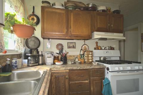 97 Francis St, Springfield, MA 01104 photo 3