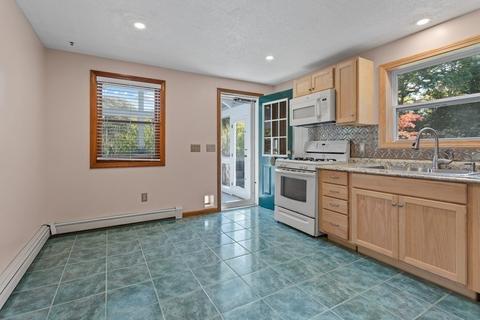 41 Devonshire Dr, Mashpee, MA 02649 photo 9