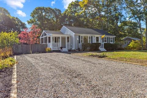 41 Devonshire Dr, Mashpee, MA 02649 photo 2