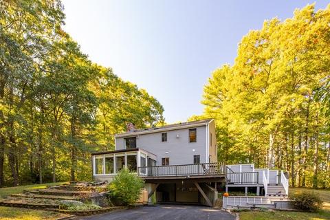 1 Arnold Dr, Raynham, MA 02767 photo 3