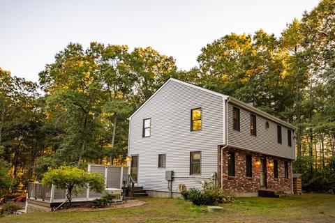 1 Arnold Dr, Raynham, MA 02767 photo 1