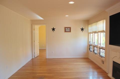 25 Mendon St, Upton, MA 01568 photo 13