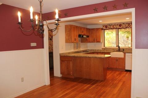 25 Mendon St, Upton, MA 01568 photo 7