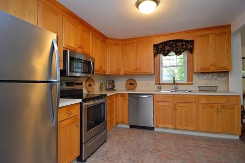320 Plain St, Millis, MA 02054 photo 9