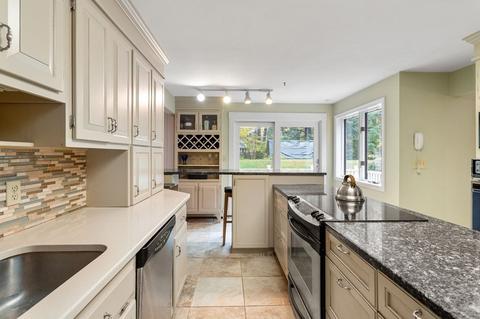 43 Ashbrook Dr, Hampton, NH 03842 photo 11