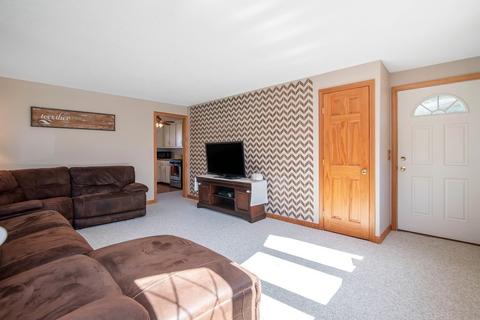 975 Allen St, Springfield, MA 01118 photo 5