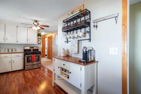 975 Allen St, Springfield, MA 01118 photo 7