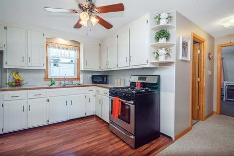 975 Allen St, Springfield, MA 01118 photo 12