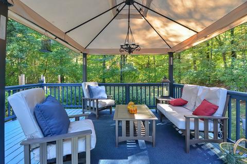 10 Longmeadow Dr, Canton, MA 02021 photo 5
