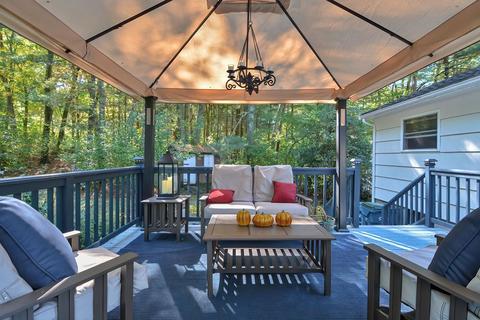 10 Longmeadow Dr, Canton, MA 02021 photo 6