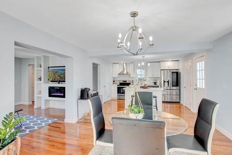 12 Cedar Ct, Wakefield, MA 01880 photo 11