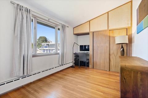 2 Pershing Pl, Stoneham, MA 02180 photo 14