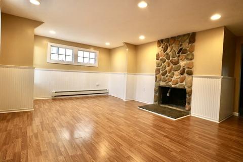 294 Main St, Gloucester, MA 01930 photo 4