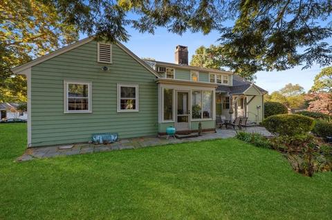 24 Howland Ln, Hingham, MA 02043 photo 3