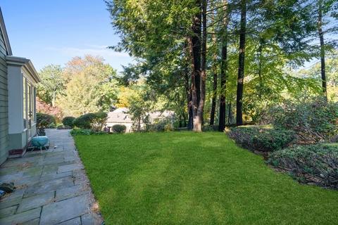 24 Howland Ln, Hingham, MA 02043 photo 5