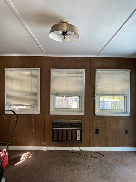 28 Royal Rd, Worcester, MA 01603 photo 4