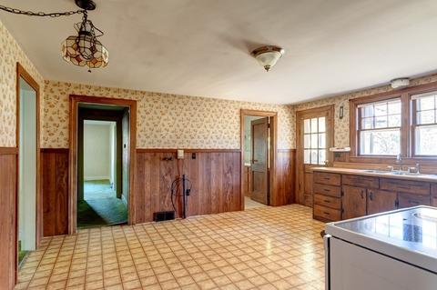 166 Broad St, Barre, MA 01005 photo 5