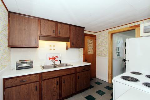 68 Uncle Edwards Rd, Mashpee, MA 02649 photo 4