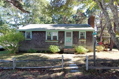 68 Uncle Edwards Rd, Mashpee, MA 02649 photo 2
