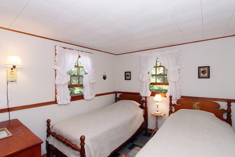 68 Uncle Edwards Rd, Mashpee, MA 02649 photo 14