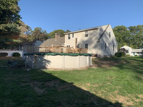 10 Bunker Cir, East Longmeadow, MA 01028 photo 2