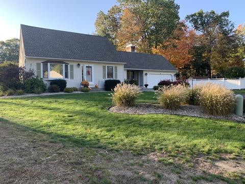 10 Bunker Cir, East Longmeadow, MA 01028 photo 1