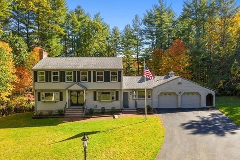 29 Mohawk Rd, Andover, MA 01810 photo 1