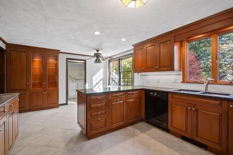 29 Mohawk Rd, Andover, MA 01810 photo 15