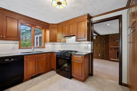 29 Mohawk Rd, Andover, MA 01810 photo 17