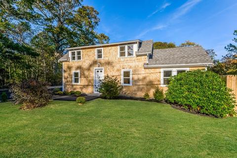 147 Main, Mashpee, MA 02649 photo 1