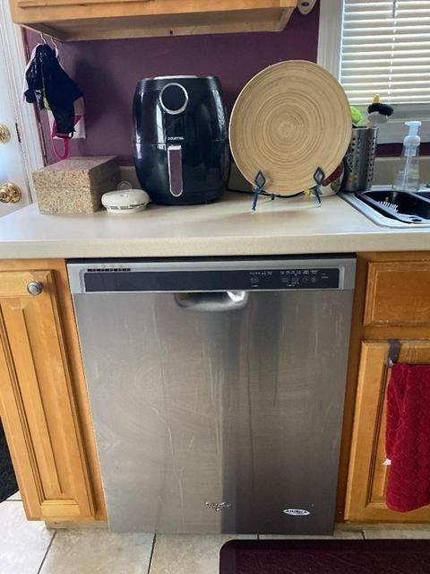 133 Moxon St, Springfield, MA 01151 photo 6